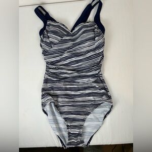 Christina swimwear / Maillots Tummy Tamer NWT‎ Size 14 Oceanic Striped Tank Blue